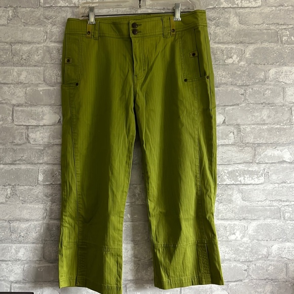 Tribal Capris - Picture 1 of 3